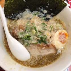 ジョニハンセット背脂多め+替玉×2