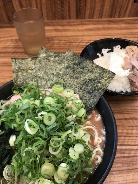 「九条ネギラーメン」@横浜家系らーめん 二代目 武道家の写真