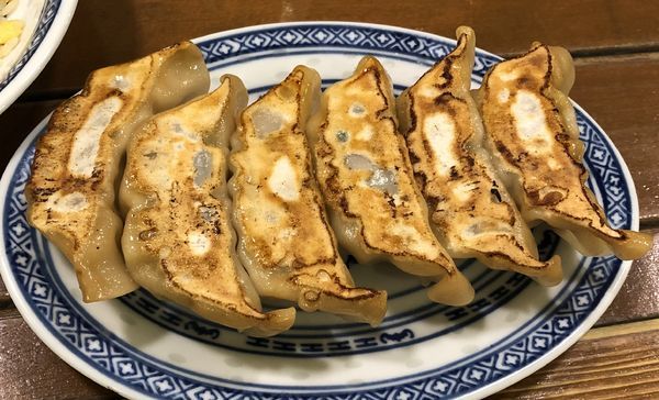 「餃子(通常¥390)」@中国ラーメン 揚州商人 大和店の写真