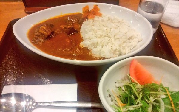 「たっぷり牛たんカレーライス」@味の牛たん 喜助 横浜ランドマーク店の写真