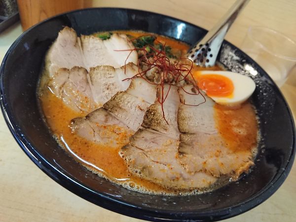 「辛辛ラーメン、チャーシュー 1000円」@麺屋 きんせいの写真