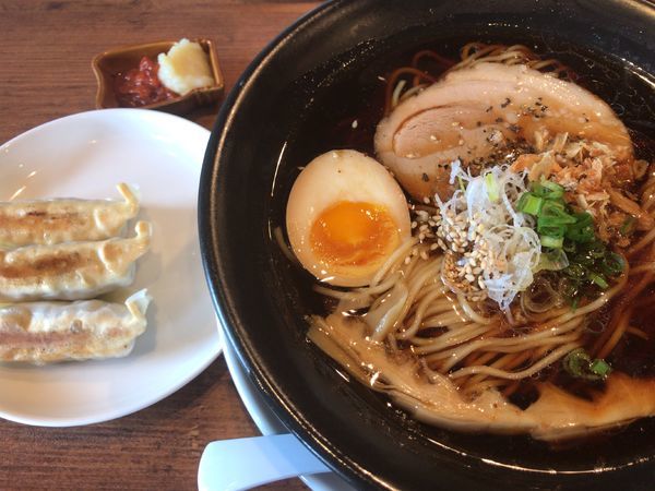 「福島BLACH中華そば850円+餃子3つ180円+白米無料」@Japanese Noodle 禅の写真