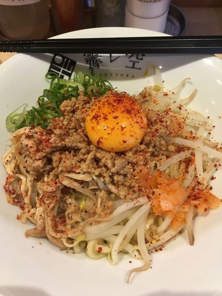 「まぜそば辛」@ラーメン 霽レ空 HARESORAの写真