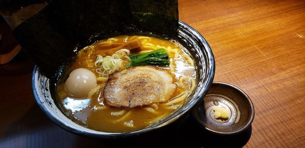 「味玉らーめん」@麺家 ぶらいとんの写真