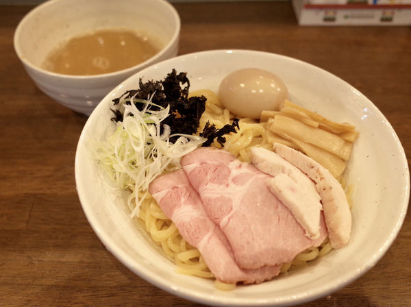 「つけめん 全のせ…1050円＆麺大盛…＋100円」@ラーメン翼の写真