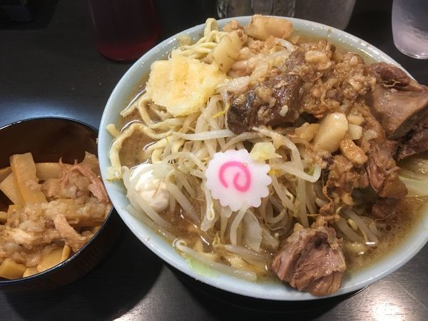 「ラーメン（ﾆﾝﾆｸ）＋あぶら入りメンマ」@自家製麺 No11の写真