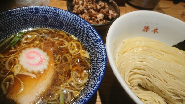 「清湯つけそば＋ごはん＋豚そぼろ」@つけそば 神田勝本の写真