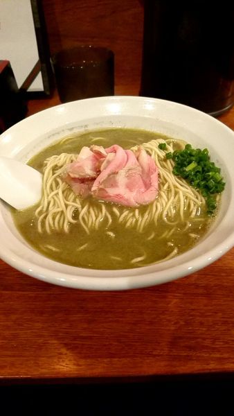「牡蠣そば900円」@麺処 にぼし香 横浜店の写真
