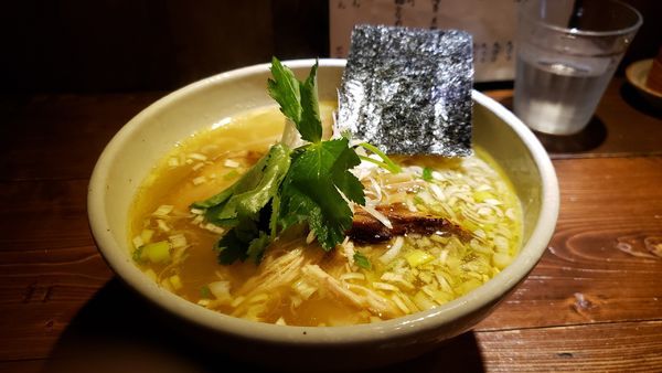 「鶏そば【塩】850円」@神田とりそば なな蓮の写真