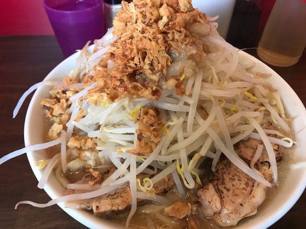 「ラーメン300g(野菜マシマシアブラニンニク少なめ)」@龍麺 ふえ郎の写真