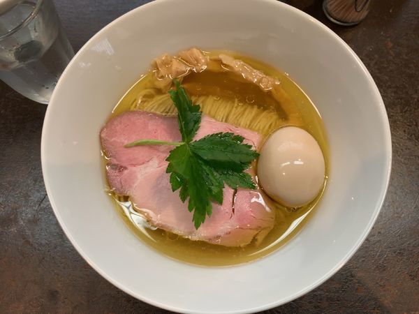 「味玉塩蕎麦930円、ワンタン150円」@神保町黒須の写真