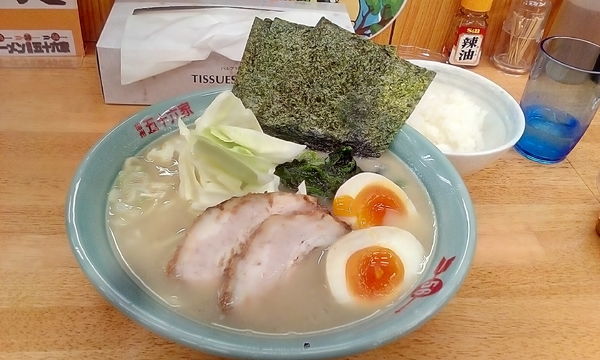 「塩ラーメン 中 マル外セット」@信州五十六家 広丘店の写真