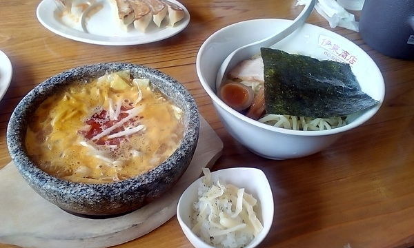 「石鍋辛味噌つけ麺」@松本餃子食堂の写真