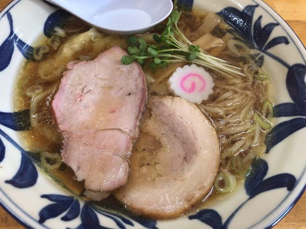 「ワンタン麺850円麺カタメ」@中華そば屋 佐藤の写真