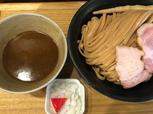 「濃厚つけ麺」@いかれたNOODLE Fishtonsの写真
