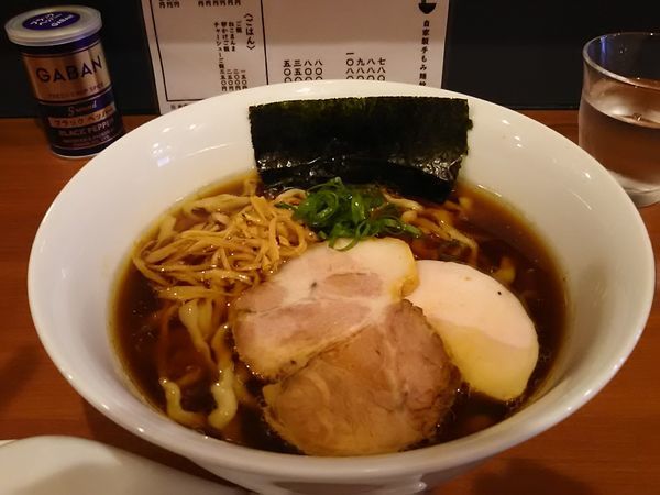 「醬油らーめん780円」@自家製手もみ麺 鈴ノ木の写真