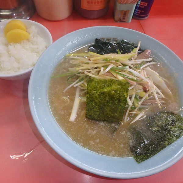 「ネギラーメン(並) (700円)、小ライス(150円)」@ラーメンショップ 愛川店の写真