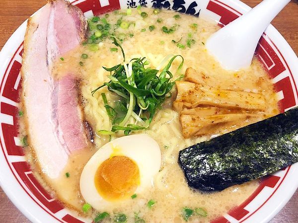 「東京豚骨ラーメン」@屯ちん 池袋本店の写真