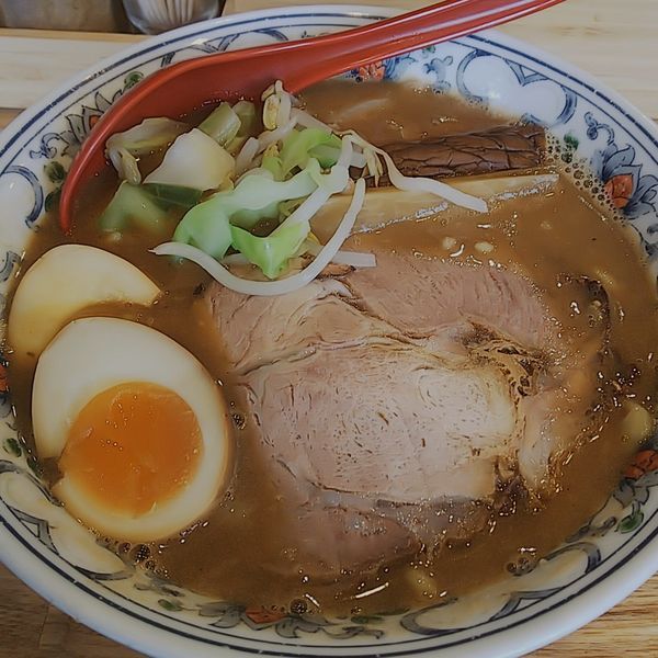 「【workshopコラボ限定】スモーキー豚骨パイタン麺」@くじら食堂 nonowa東小金井店の写真