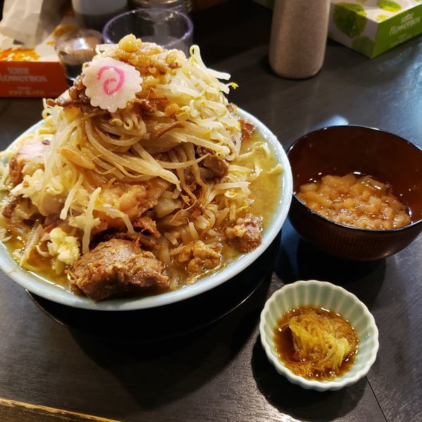 「豚増しラーメン＋野菜増し＋あぶら増し＋生姜ダレ」@自家製麺 No11の写真