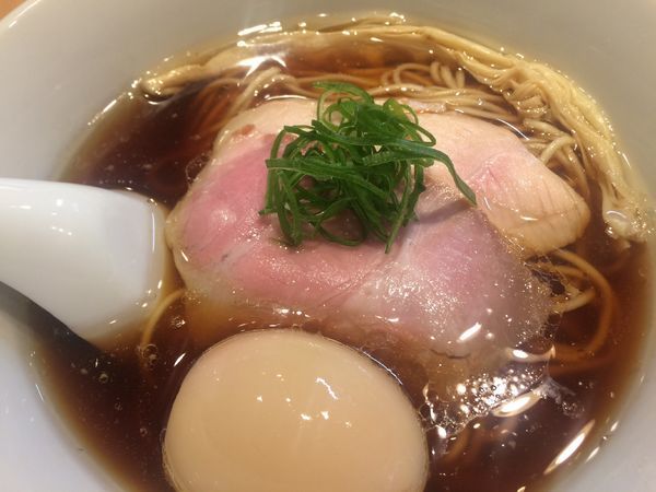 「味玉らぁ麺¥900」@らぁ麺 はやし田 横浜店の写真