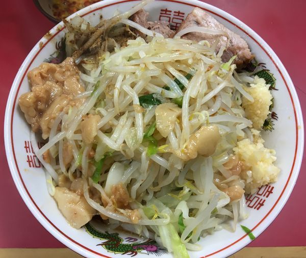 「大汁なし  玉子  全部 ニンニク多め」@ラーメン二郎 環七一之江店の写真