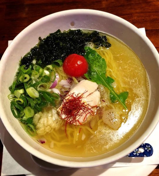 「塩ラーメン(ヒラメ)」@遊飯家 酒舞の写真