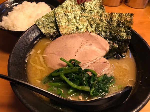 「オープン記念ラーメン  500円」@家系ラーメン 傳助の写真