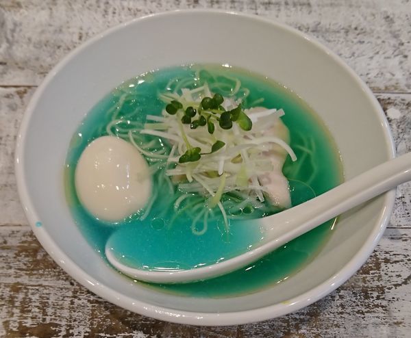 「鶏清湯 青(900円)」@濃厚鶏出汁拉麺 吉法師 KIPPOSHIの写真