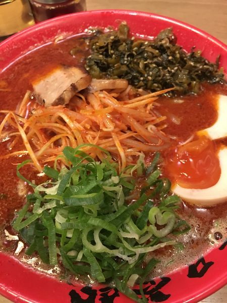 「豚骨ラーメン(辛いやつ)」@麺屋 虎龍の写真