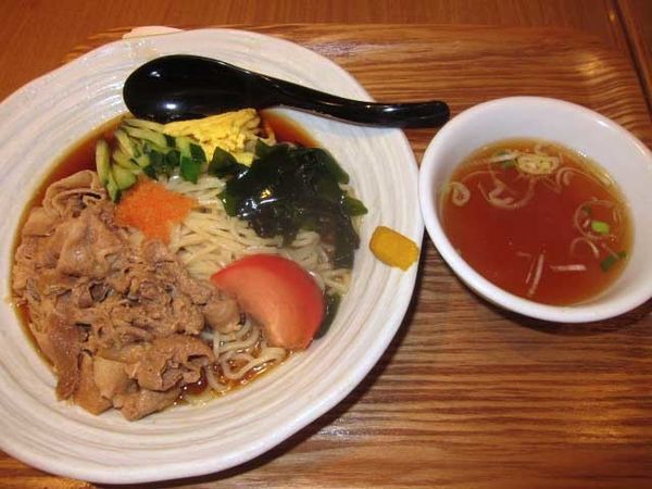 「肉冷し　880円」@麺処直久 新橋店の写真