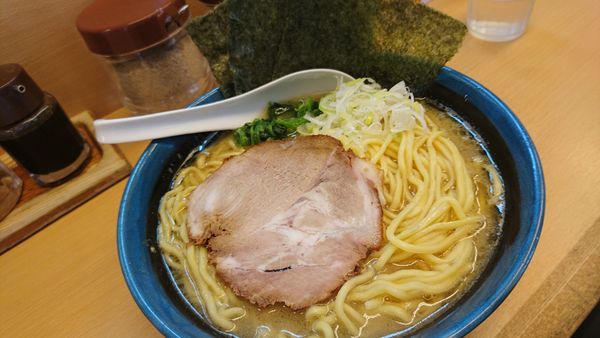 「ラーメン、大盛」@無邪気 自由が丘南口店の写真