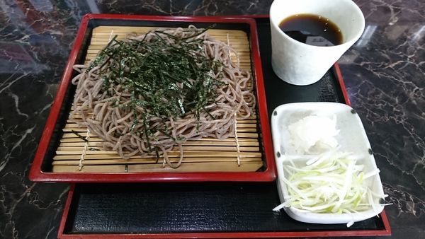 「田舎ざる蕎麦　５００円」@つけ蕎麦 六文銭の写真