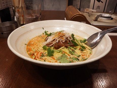 「あの　担々麺」@肉焼 火鍋 酒場 けいじの写真
