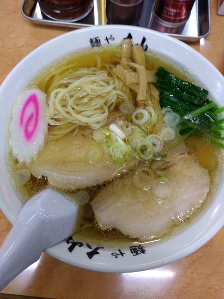 「らーめん 611円 餃子 268円 (共に税別)」@青竹手打ちラーメン 麺や大山の写真