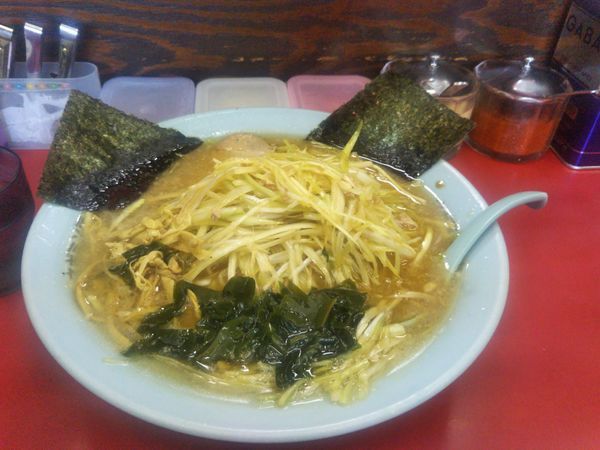 「ネギラーメン中盛り+ネギ追加」@ラーメンショップ幸手 金田亭の写真
