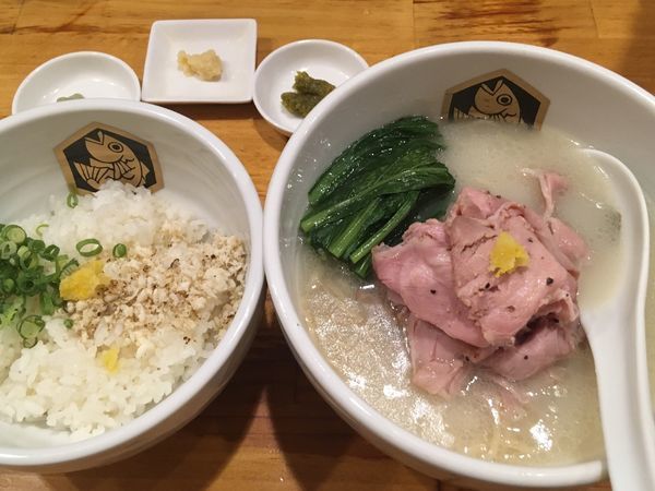 「真鯛らーめん雑炊セット1050円」@真鯛らーめん 麺魚の写真