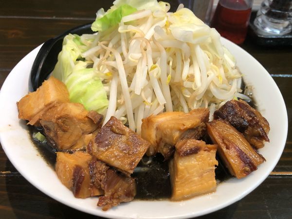 「黒ごまちょもらん麺」@ちょもらん麺の写真