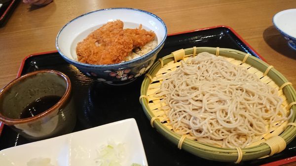 「タレカツ丼そばセット　1200円」@蕎麦屋みのりの写真