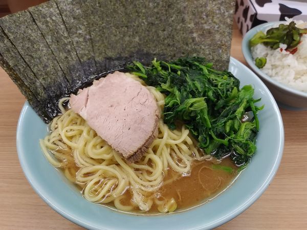 「のり増しラーメン大ほうれん草増し」@横浜ラーメン 武蔵家 明大前店の写真