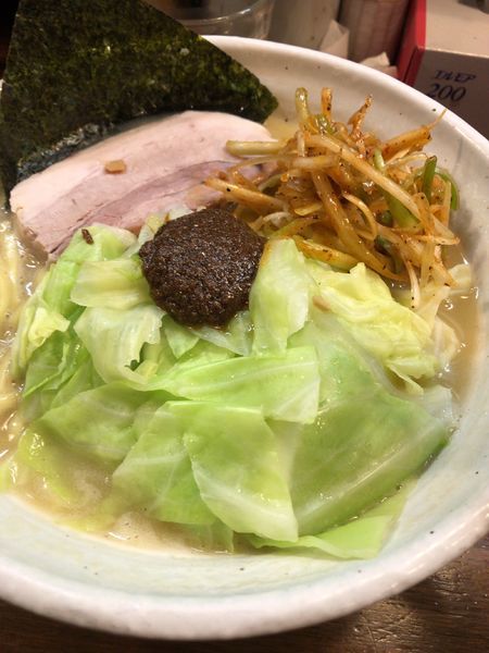 「熟成練り醤油らーめん」@『   』（無銘）の写真