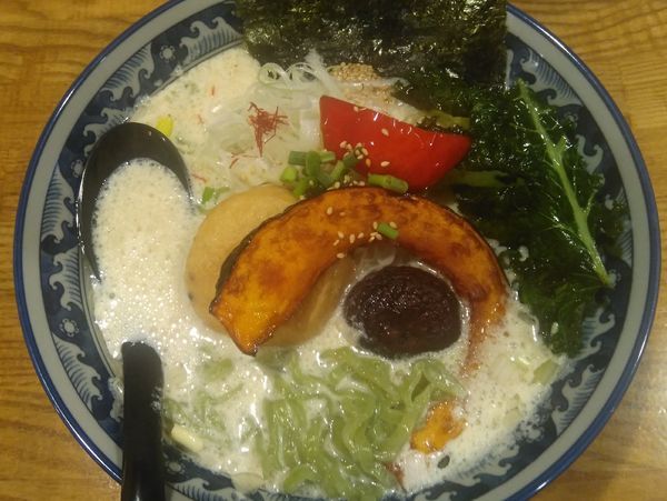 「豆乳ベジラーメン（大盛）¥900」@和風楽麺 四代目 ひのでや 大宮店の写真