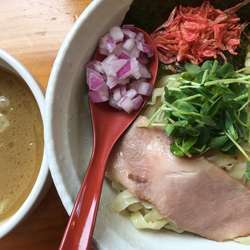 鶏白湯つけめん 900円