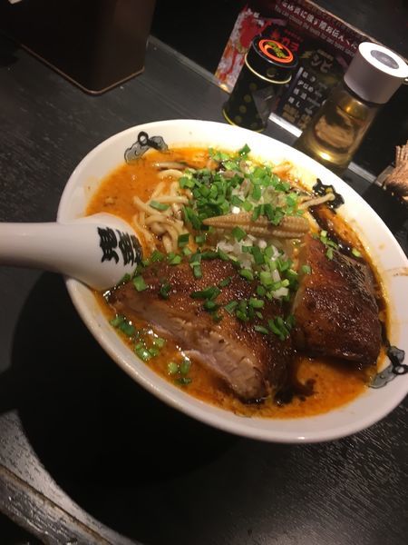 「カラシビ味噌ラーメン肉肉 ¥1500」@カラシビ味噌らー麺 鬼金棒 池袋店の写真