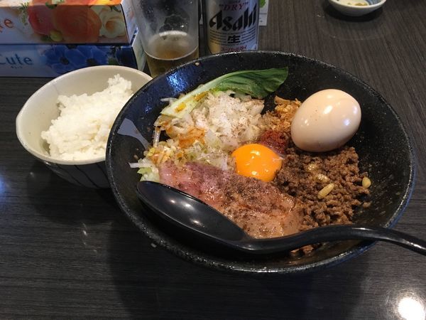 「アサヒスーパードライ→冷やし担担まぜそば＋味玉→小ライス」@つけ麺 陽の写真