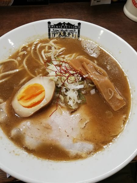 「デス煮干し」@麺やゼットンの写真