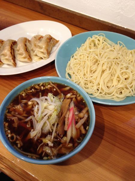 「つけそば大盛り 野菜トッピング 餃子」@つけそば 麺吉の写真
