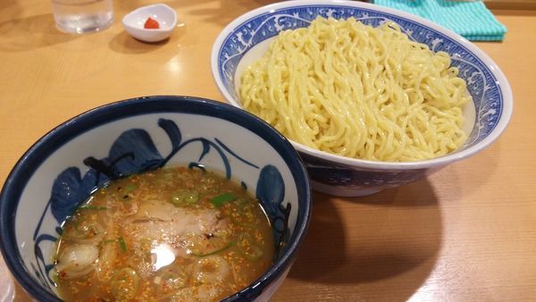 「つけ麺大盛り880円」@中華そば 青葉 大宮東口店の写真