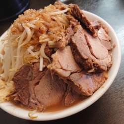 ラーメン350ｇ＋豚増し