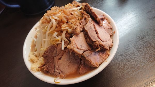 「ラーメン350ｇ＋豚増し」@ラーメンどでん 大宮店の写真